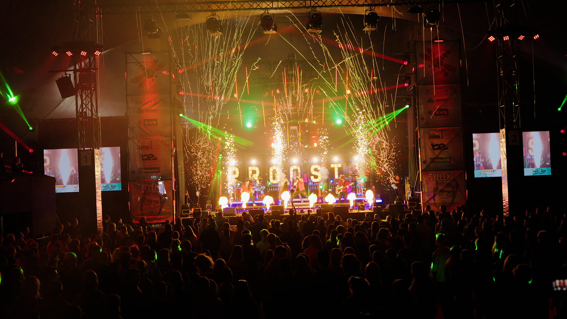 Videograaf Gelderland, videoproductiebedrijf Gelderland, Bruiloft, Drone, Evenementen, Aftemovie, product videograaf, commercial, video maken Achterhoek, Arnhem, Nijmegen, Doetinchem, Wehl. Aftermovie maken, Aftermovie maken doetinchem, Aftermovie maken Gelderland, Bandpromo, Bandpromo maken, Bandpromo laten maken