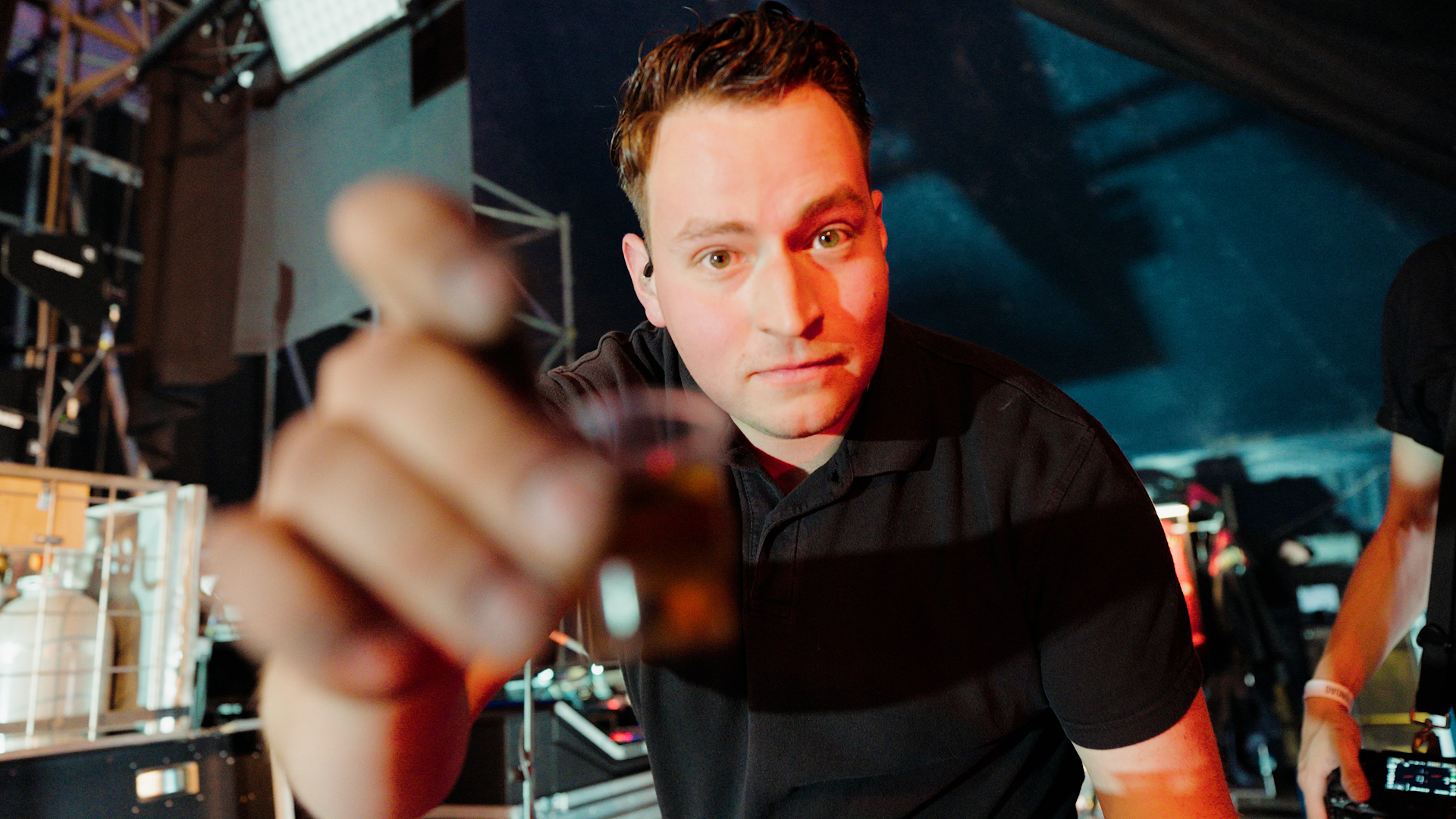 Videograaf Gelderland, videoproductiebedrijf Gelderland, Bruiloft, Drone, Evenementen, Aftemovie, product videograaf, commercial, video maken Achterhoek, Arnhem, Nijmegen, Doetinchem, Wehl. Aftermovie maken, Aftermovie maken doetinchem, Aftermovie maken Gelderland, Bandpromo, Bandpromo maken, Bandpromo laten maken